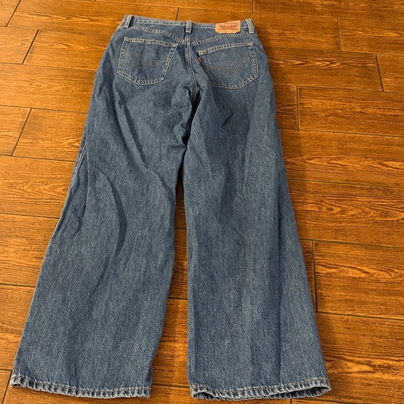 Levi's High Waisted Straight Leg Blue Jeans - Picture 2 of 7